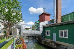 Kühlung durch Bachwasser